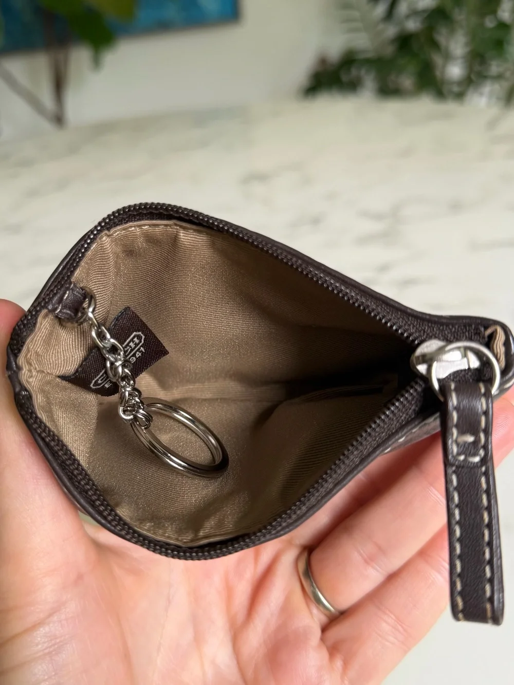Coach Vintage Y2K Soho Leather Medium Skinny Coin Purse Dark Brown w/ Key Ring